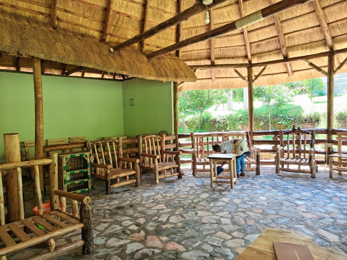 Chimpanzee Capital Safari Lodge Bigodi Exterior photo